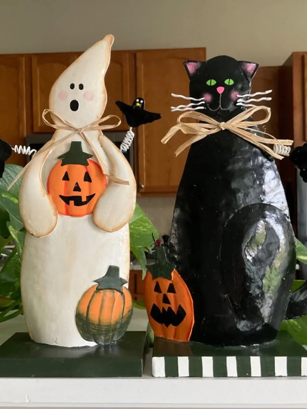 Metal Ghost, Cat & Pumpkin Halloween Decor (Pair)